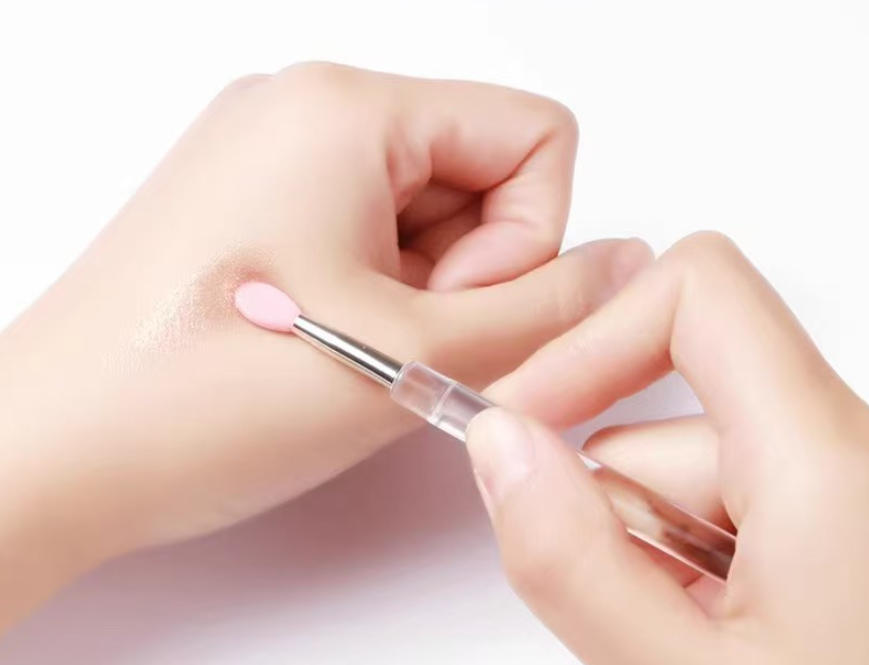 The Pocket-Sized Beauty Revolution: Why the Silicone Lip Brush is Your New Makeup Bag Essential