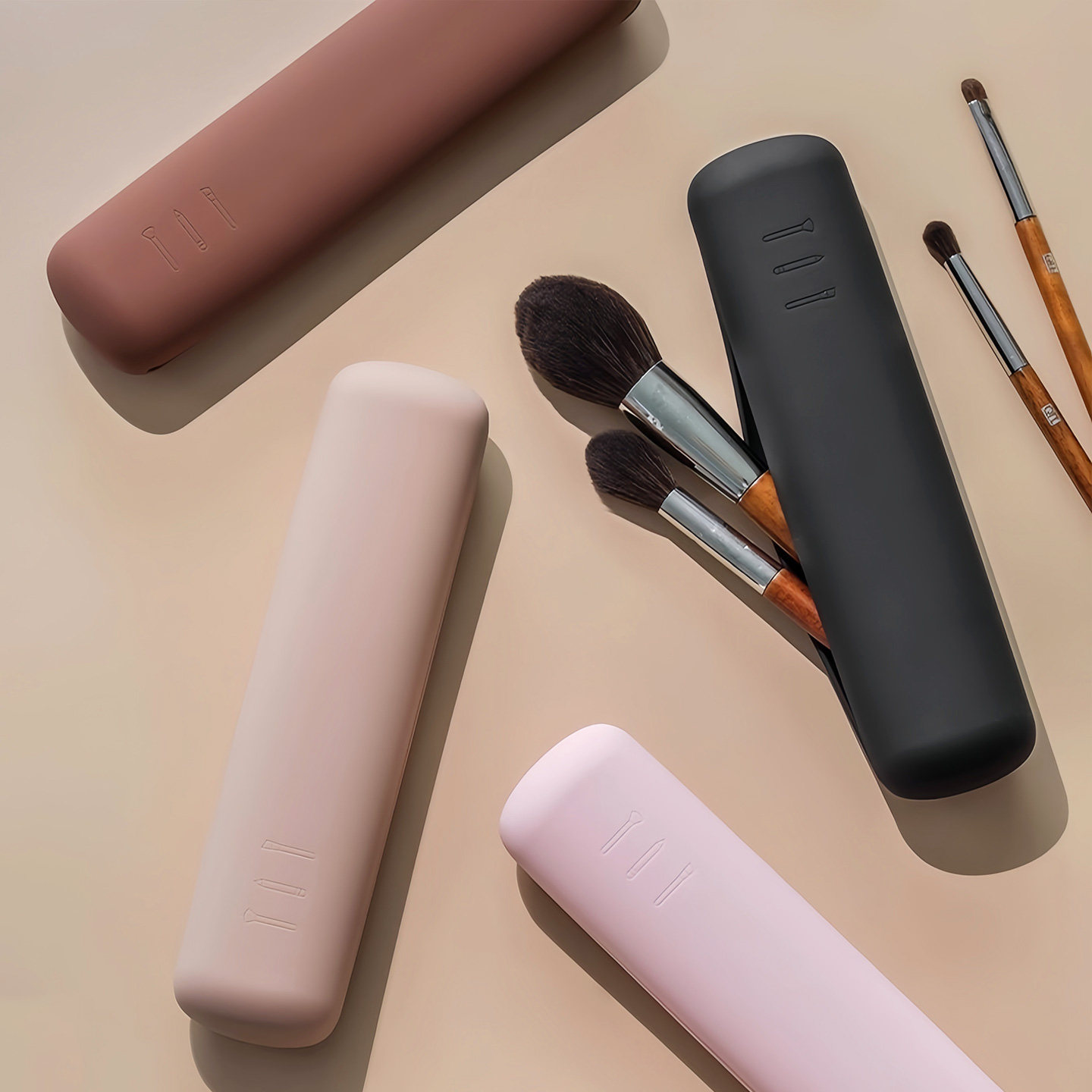 The Ultimate Travel Companion: Why the BUYUER Silicone Magnetic Makeup Bag Will Revolutionize Your Beauty Routine